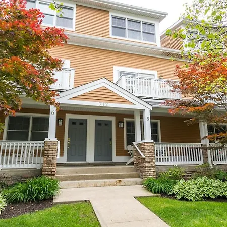 Water Street Retreat - In The Heart Of Downtown Saugatuck With Views Of The River!
